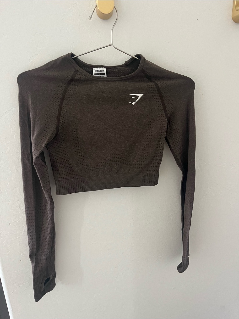 Gymshark Black Seamless Long-Sleeve Crop Top with Logo